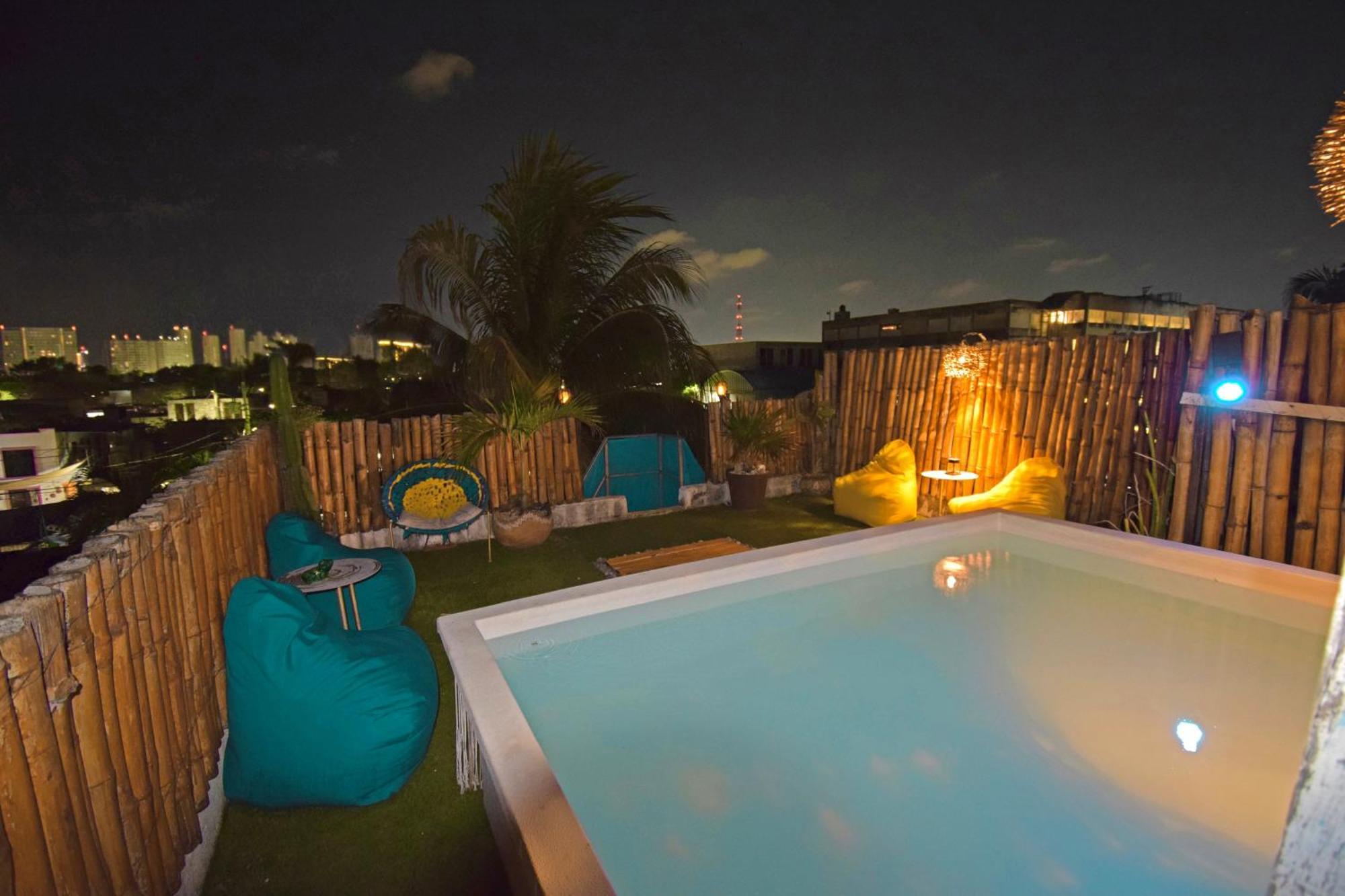 Tropical Bedroom -Casa Nomis Cancún Exterior foto